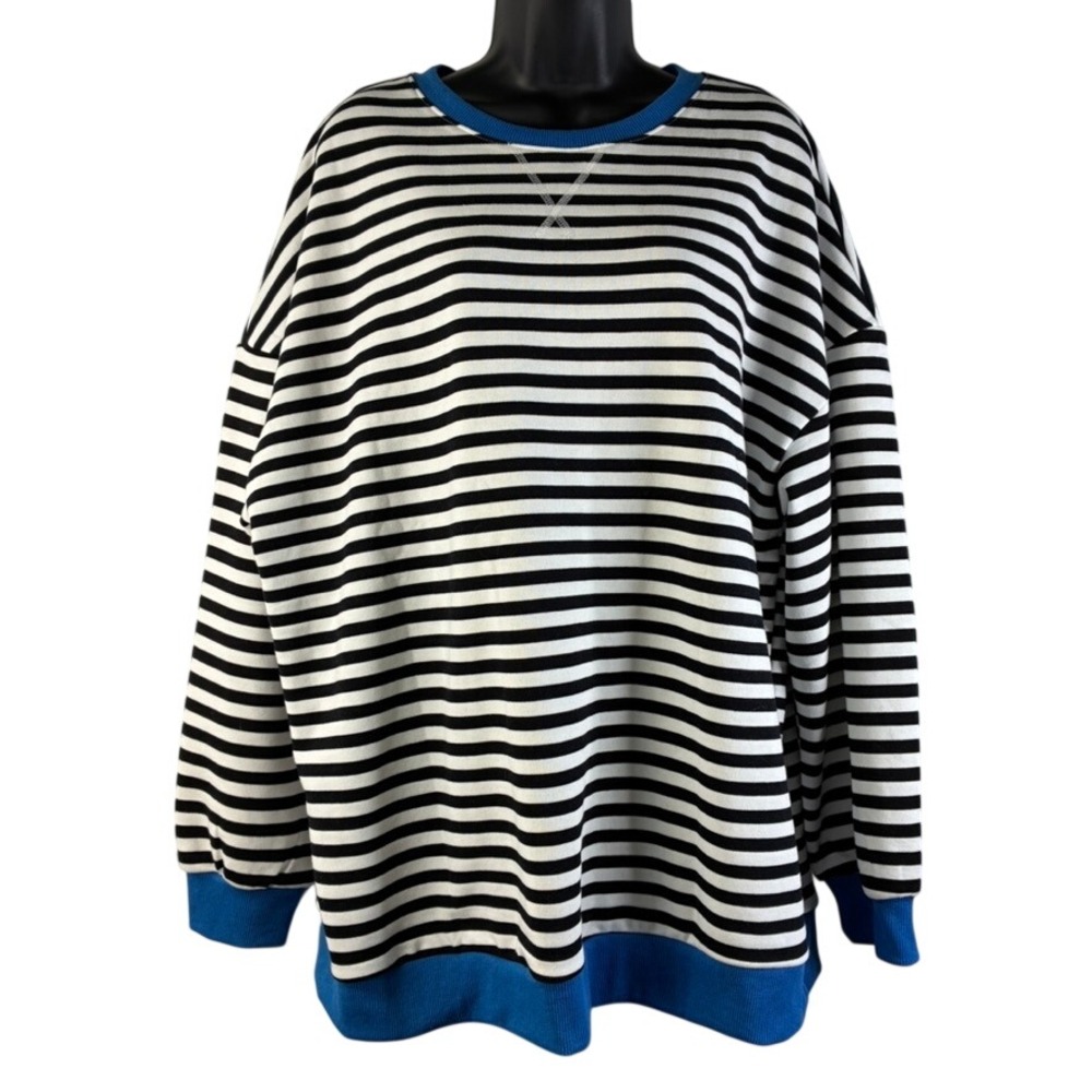 Trendy Queen Women's XL Striped Sweatshirt Blue Trim Oversized Pullover Nautical